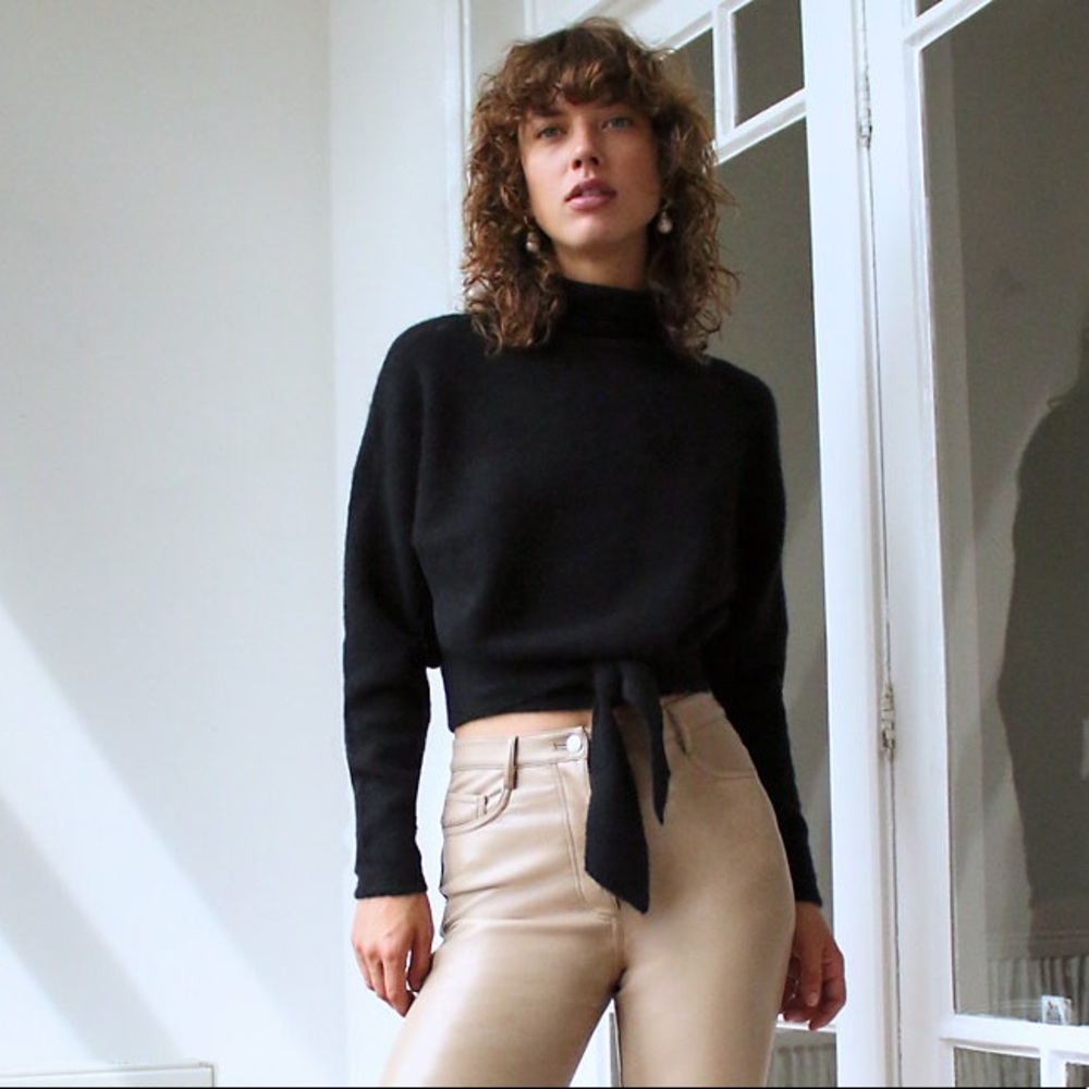 Aritzia Wilfred Lorin Sweater (Heather Grey) SOLD OUT